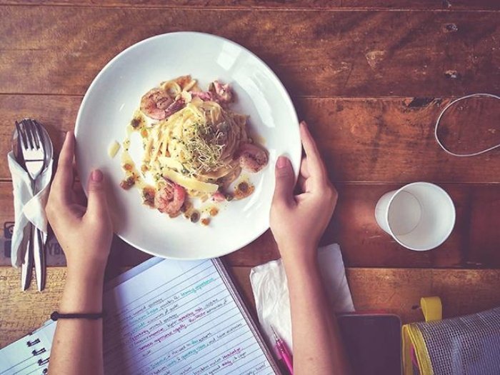 Hình ảnh giấc chiêm bao muốn nói lên sự cô đơn trong tâm hồn của chủ nhân