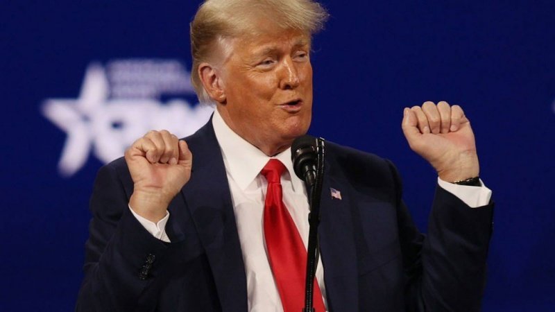Mộng thấy Donald Trump đang diễn thuyết chốt ngay cặp số 13 - 27.